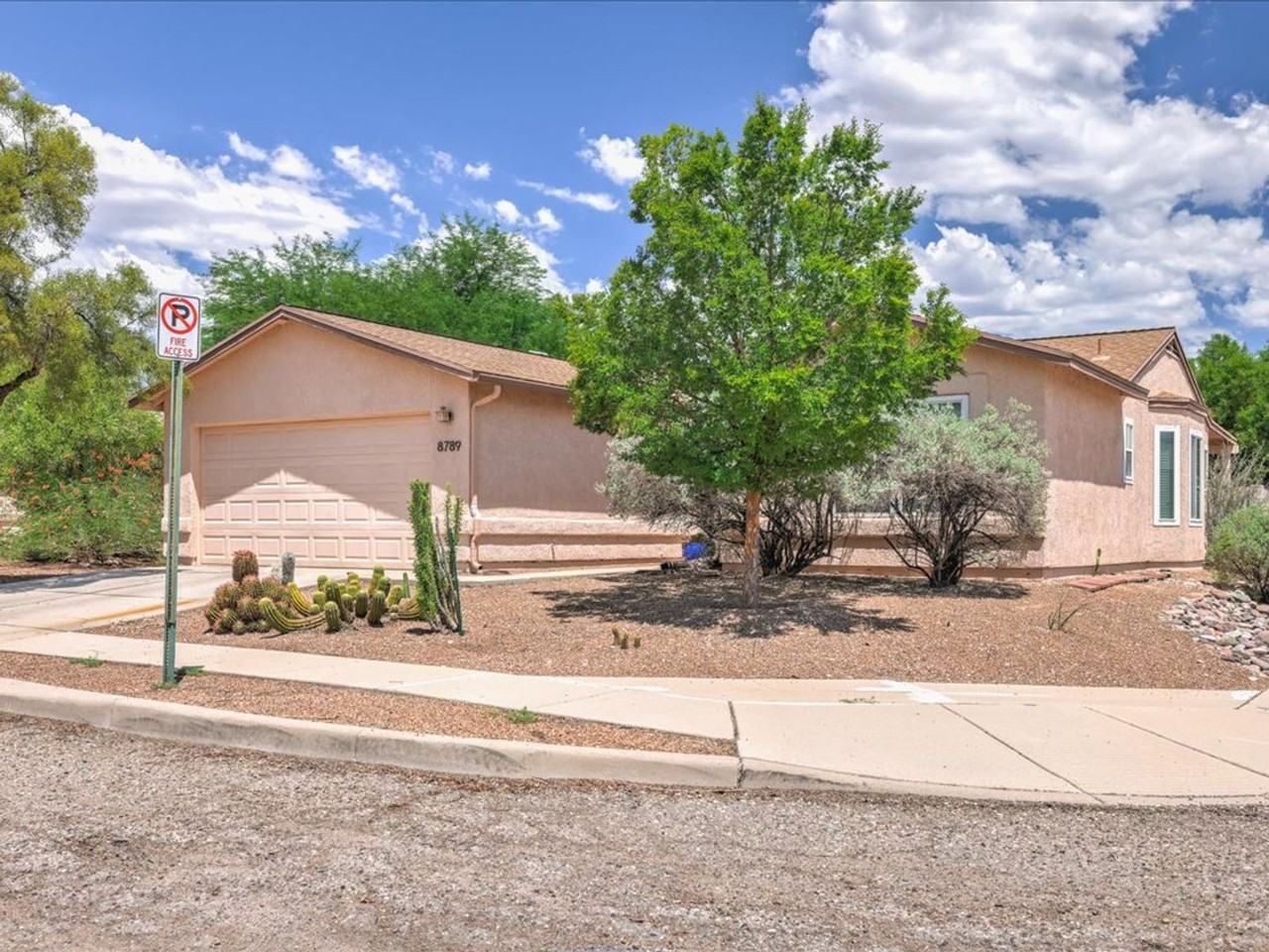 8789 East Squaw Peak Drive - Photo 3 of 27