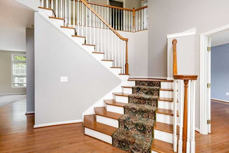 5990 Parsons Ln - Photo 2 of 46