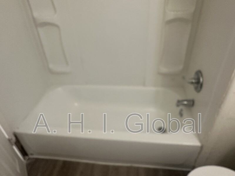 2417 N Wilson St - Photo 3 of 8