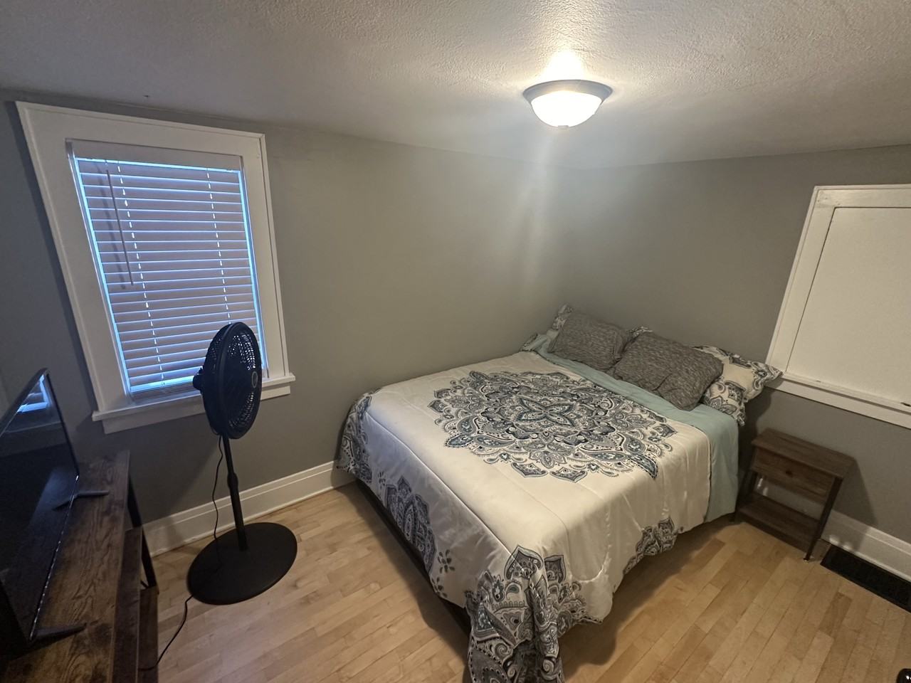 257 Bischoff St - Photo 3 of 6