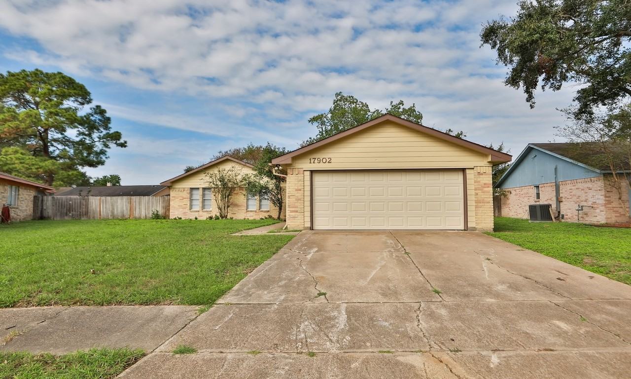 17902 Autumn Trails Ln - Photo 2 of 34