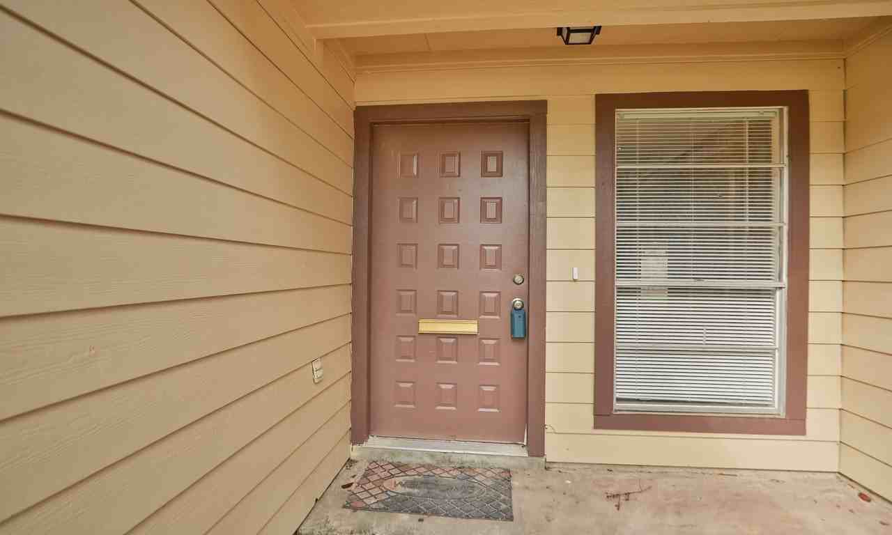 17902 Autumn Trails Ln - Photo 4 of 34