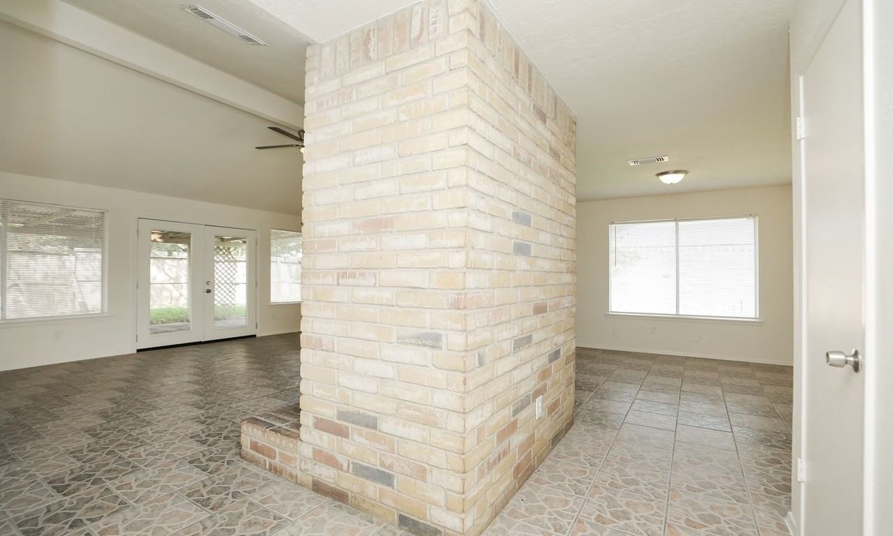 17902 Autumn Trails Ln - Photo 5 of 34