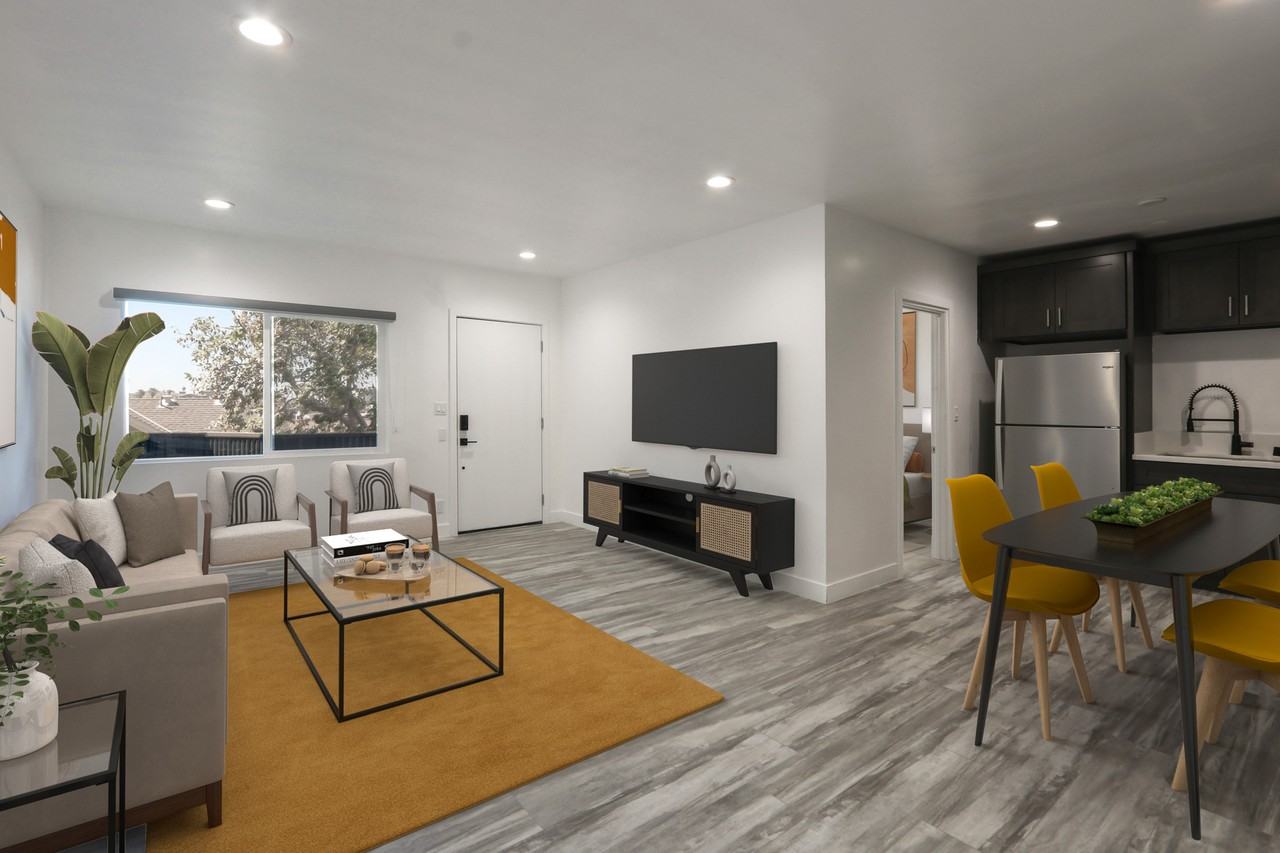 451 N Coronado St #3 - Photo 4 of 28