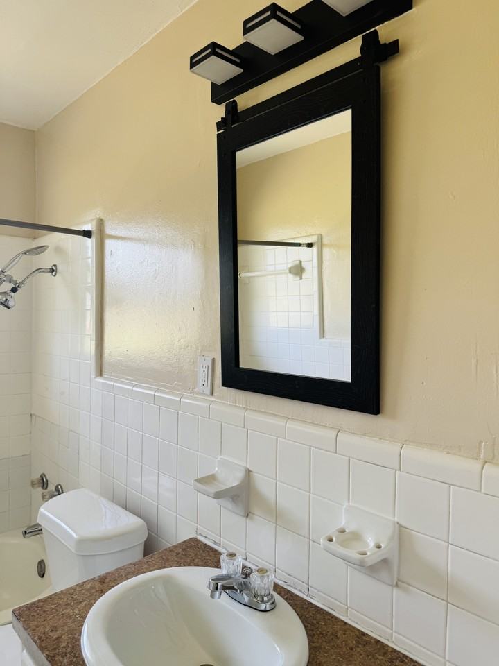 401 W Athens St #NA - Photo 3 of 21