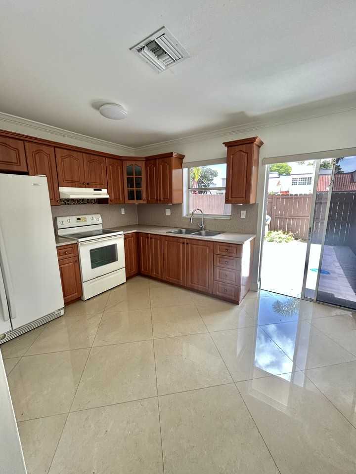6435 Sw 129th Pl #107 - Photo 3 of 13