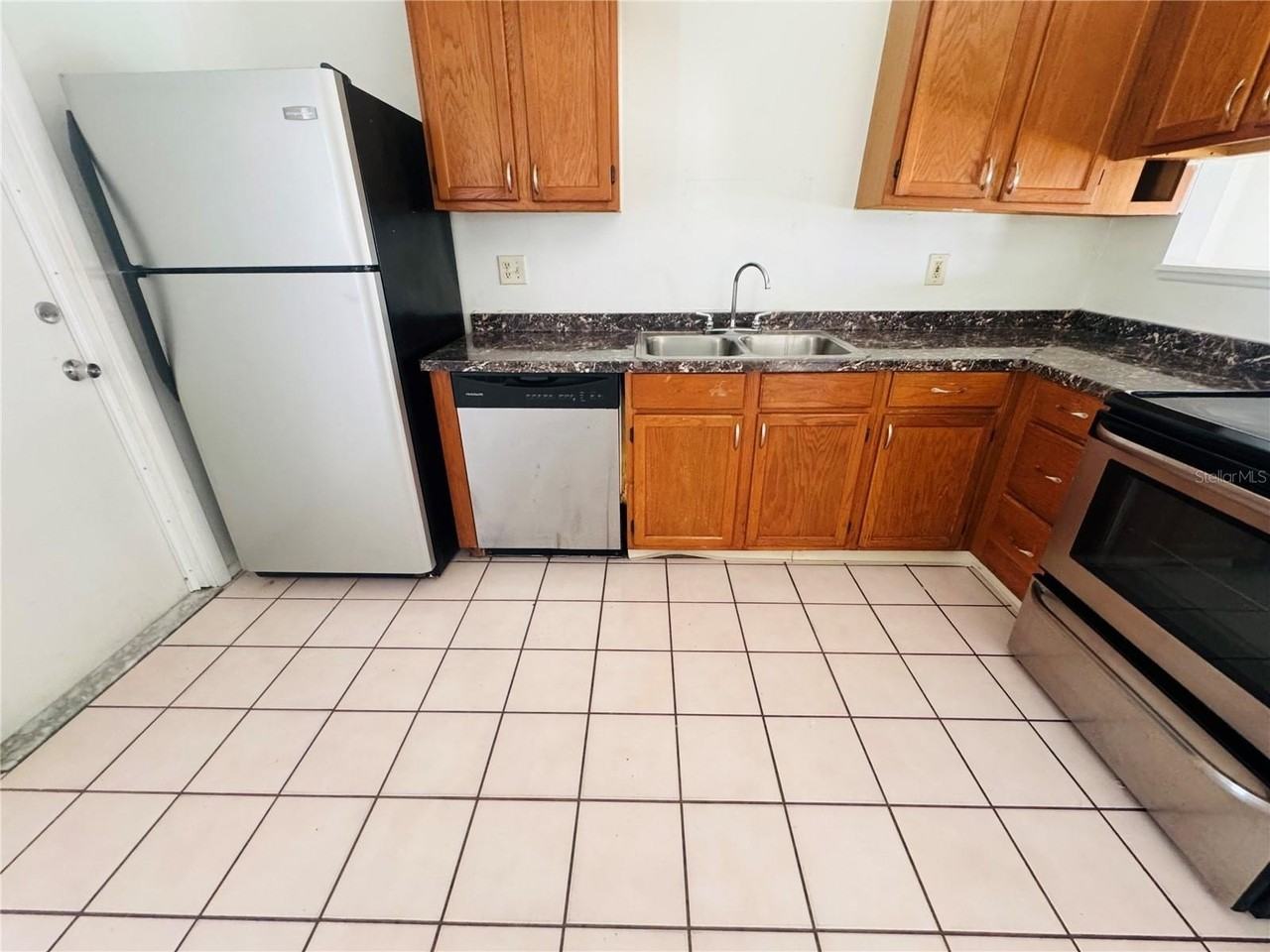 16 Northfleet Ln - Photo 6 of 17