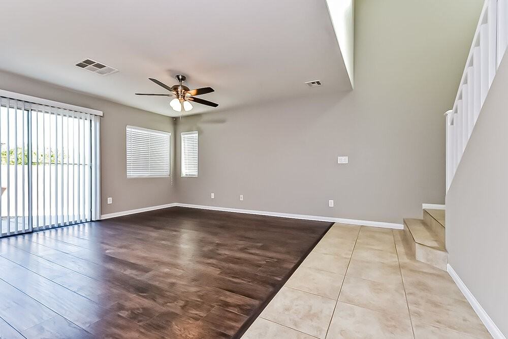 3948 Beverly Elms St - Photo 4 of 17