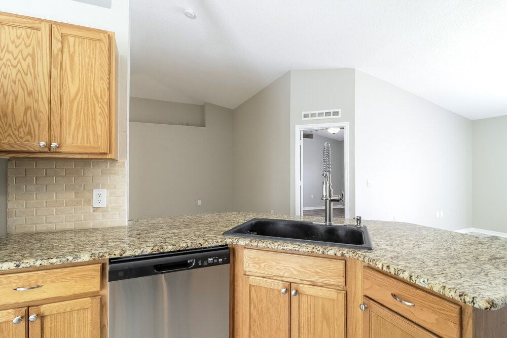 2114 Nicollett Way - Photo 7 of 16