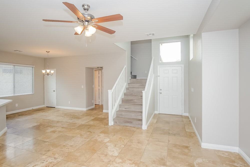 3523 Ashford Grove St - Photo 5 of 17