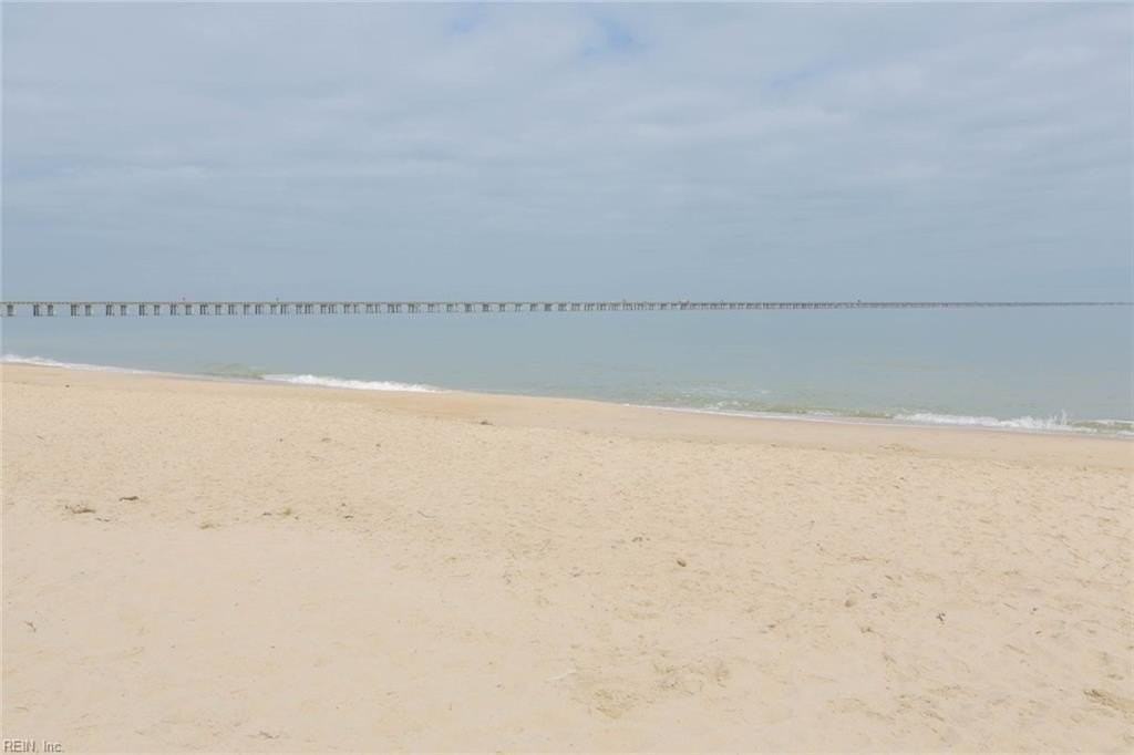 4466 Lauderdale Ave - Photo 6 of 48