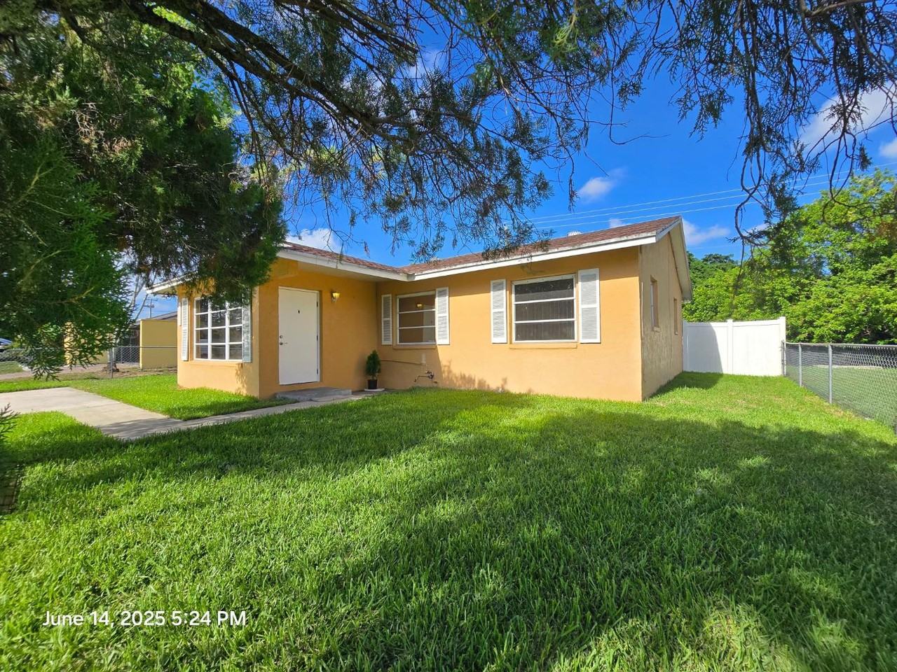 3530 S 55th Ave - Photo 5 of 20