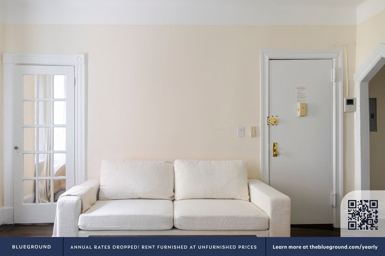 26 Jane Street - Photo 3 of 20