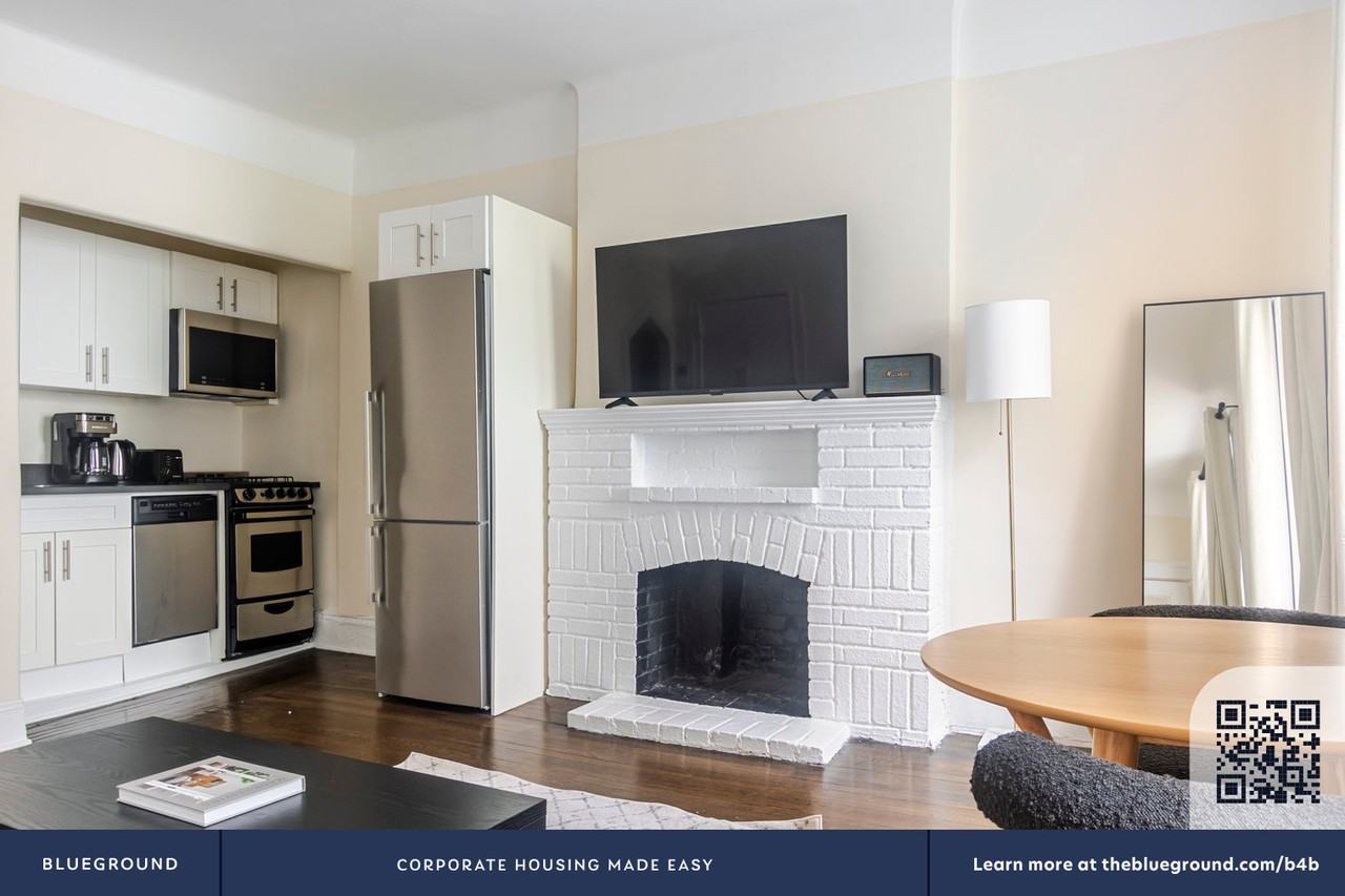 26 Jane Street - Photo 5 of 20