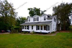 featured image of 10 Riverview Street #6