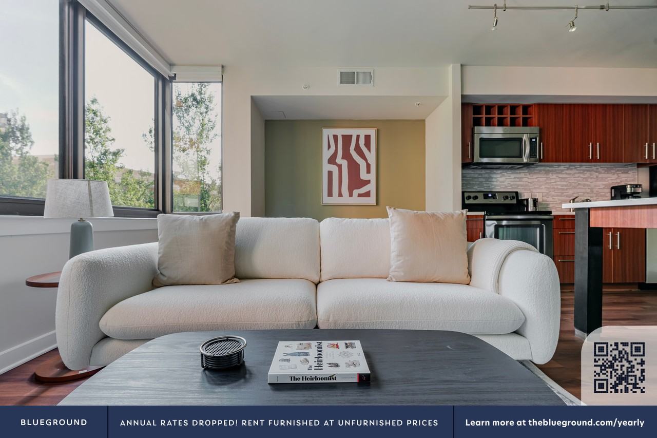 1510 Clarendon Boulevard - Photo 3 of 35