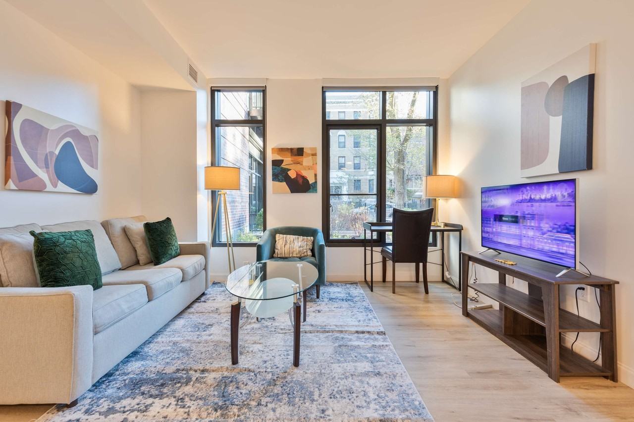 60 Kilmarnock St #1039271P - Photo 2 of 35