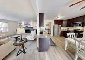 featured image of 512 N 10th St