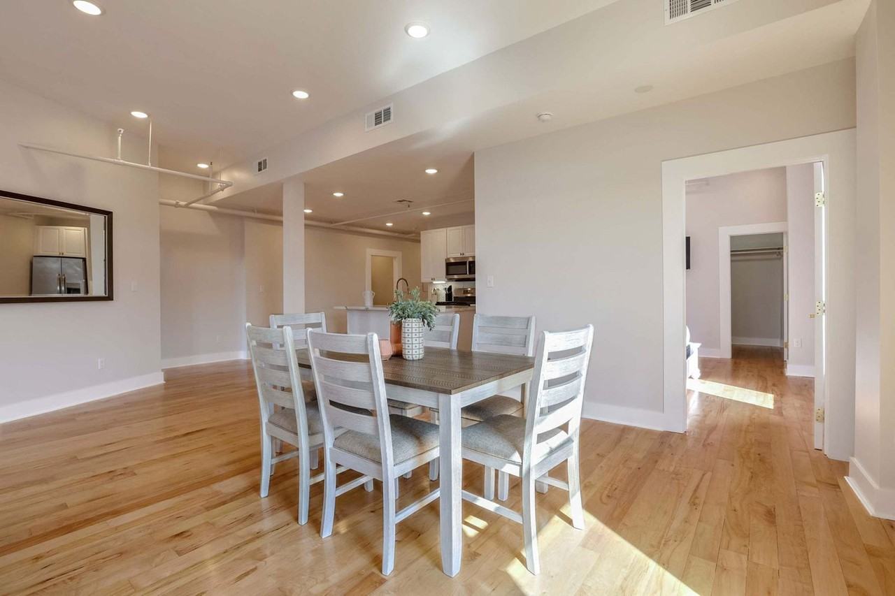 1050 Annunciation Street - Photo 6 of 24