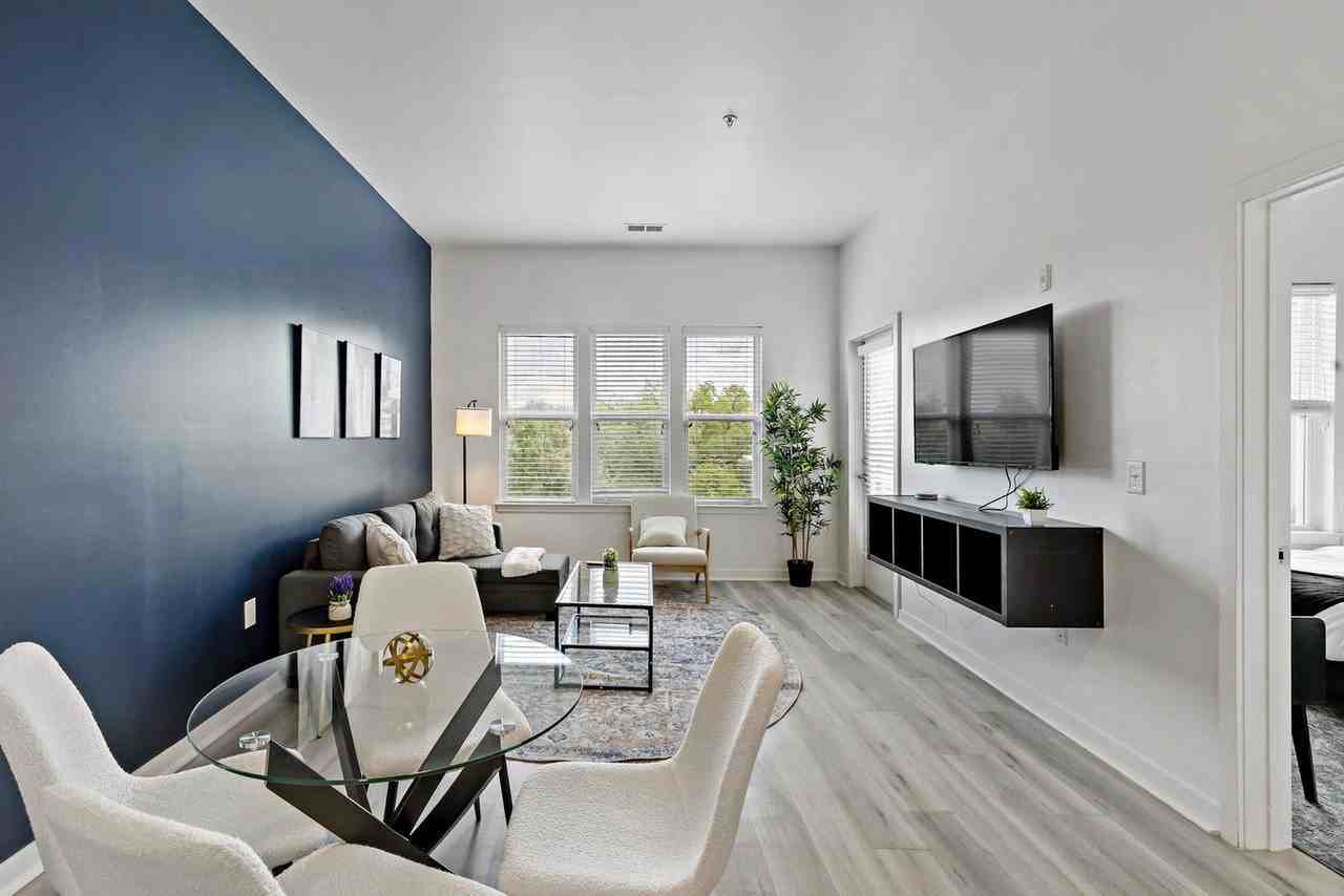 164 Cherry St #1273596P - Photo 2 of 25