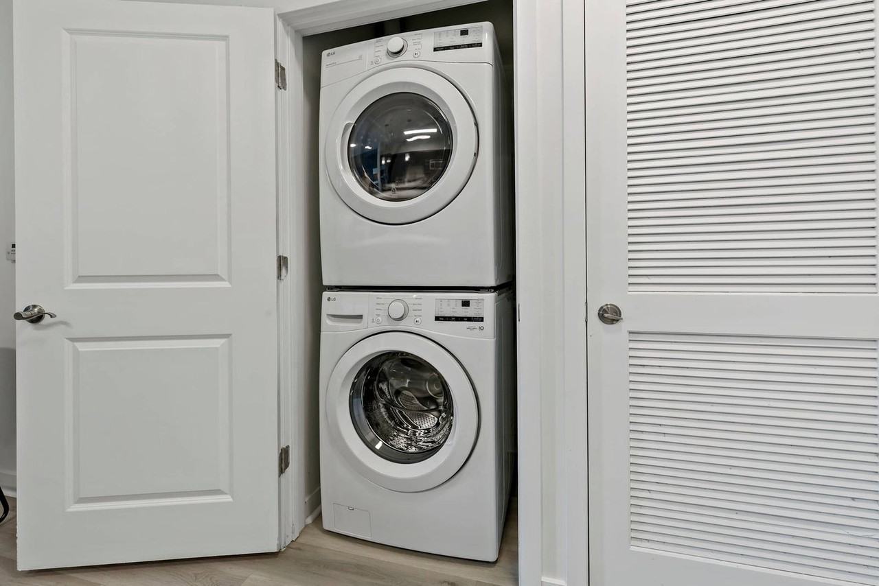 164 Cherry St #1273596P - Photo 5 of 25