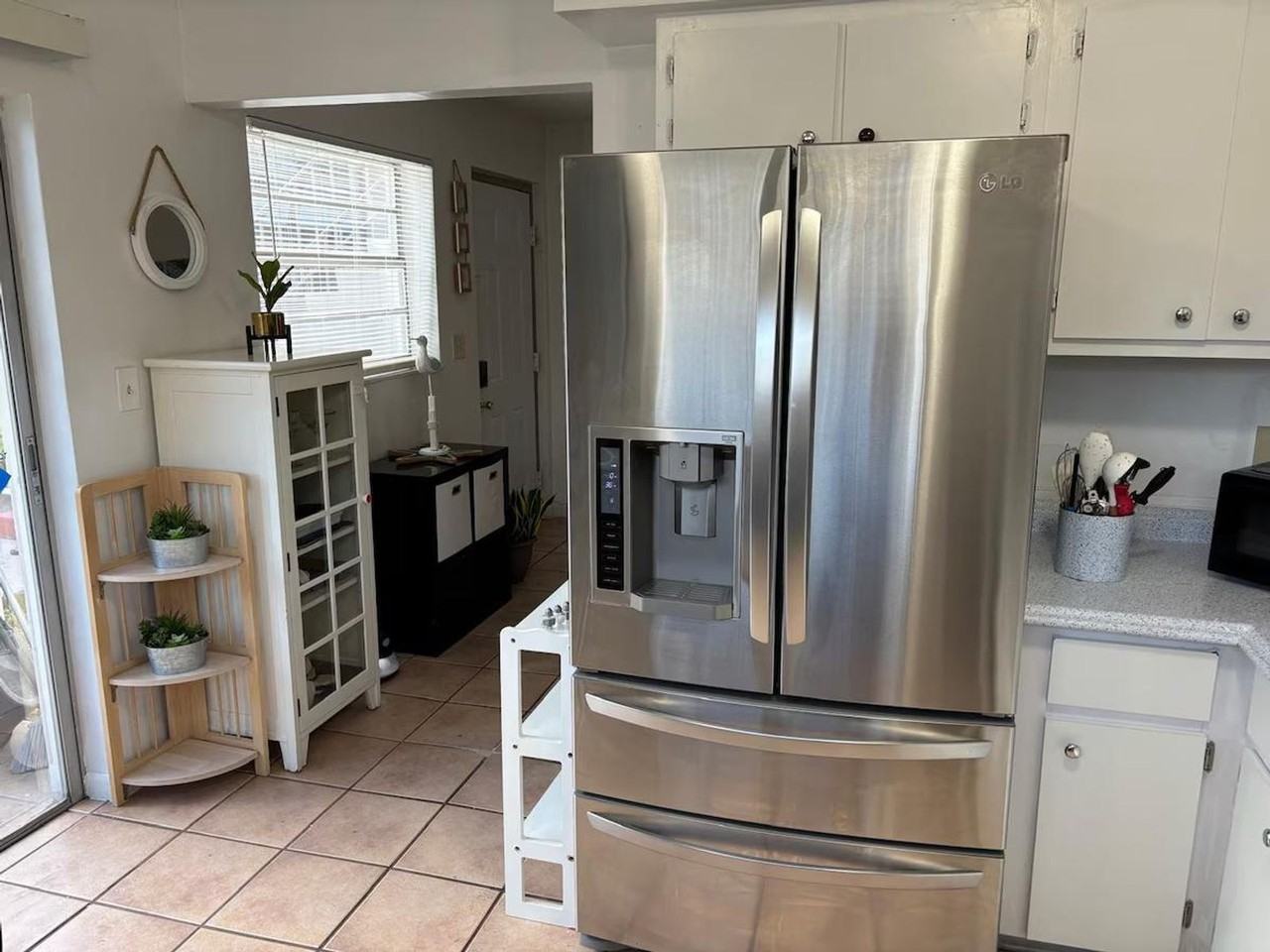 441 Sw 5th Ave #1281849P - Photo 4 of 25