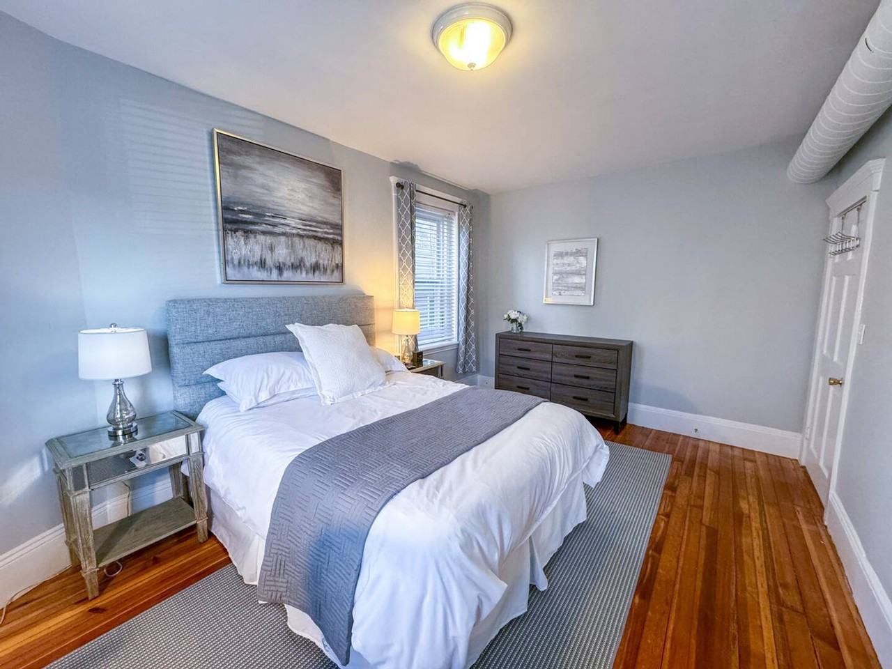 636 Washington St #1281997P - Photo 5 of 16