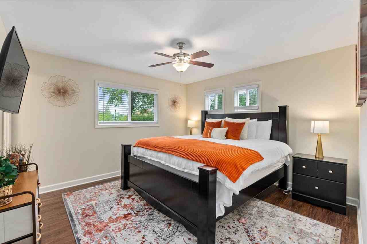 901 W Dundee Rd #1285052P - Photo 4 of 14