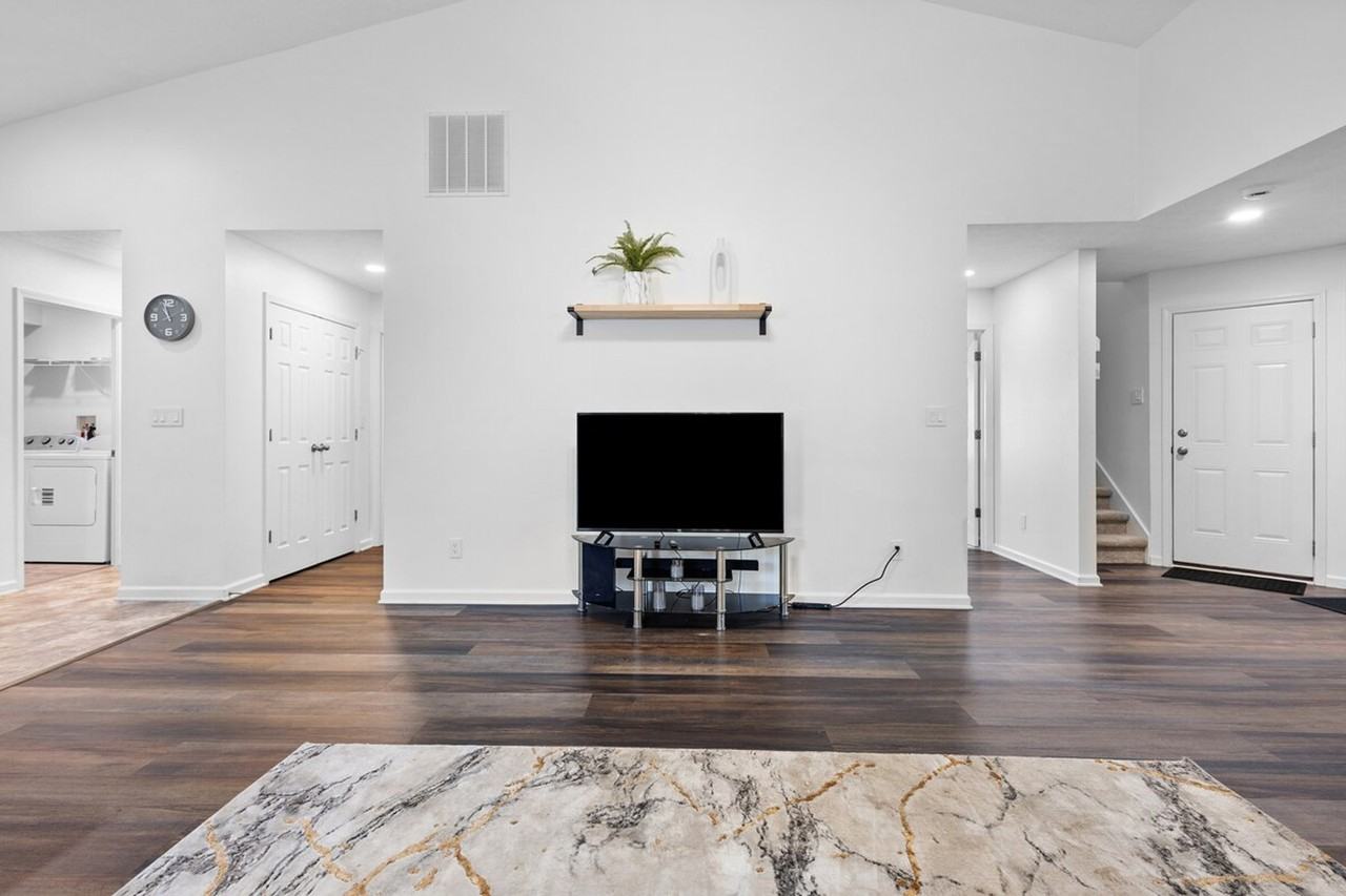 13847 Catalina Dr #1285074P - Photo 4 of 35