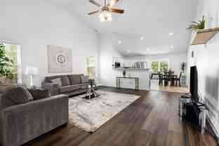 13847 Catalina Dr - Photo 1 of 1