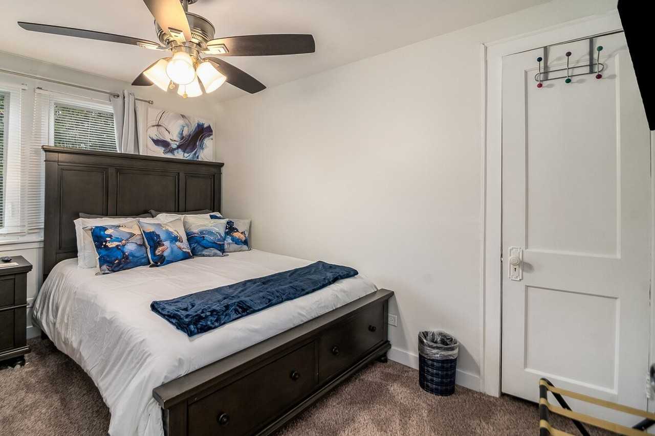 334 S Wisconsin Ave #1285085P - Photo 5 of 24