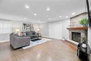 featured image of 1821 Altoona Ct