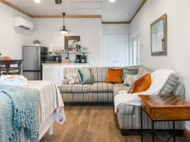 featured image of 4421 Luke Ave