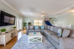 featured image of 4569 Luke Ave