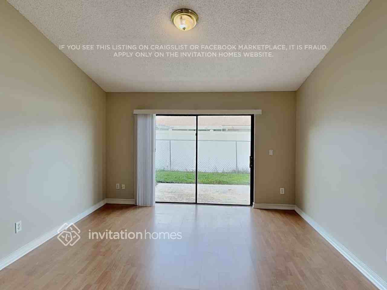 137 Alameda Dr - Photo 3 of 17