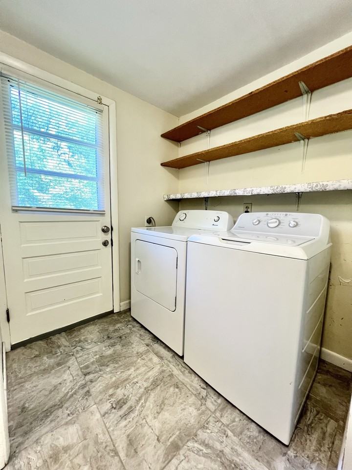 65 Salem St #65 - Photo 3 of 16