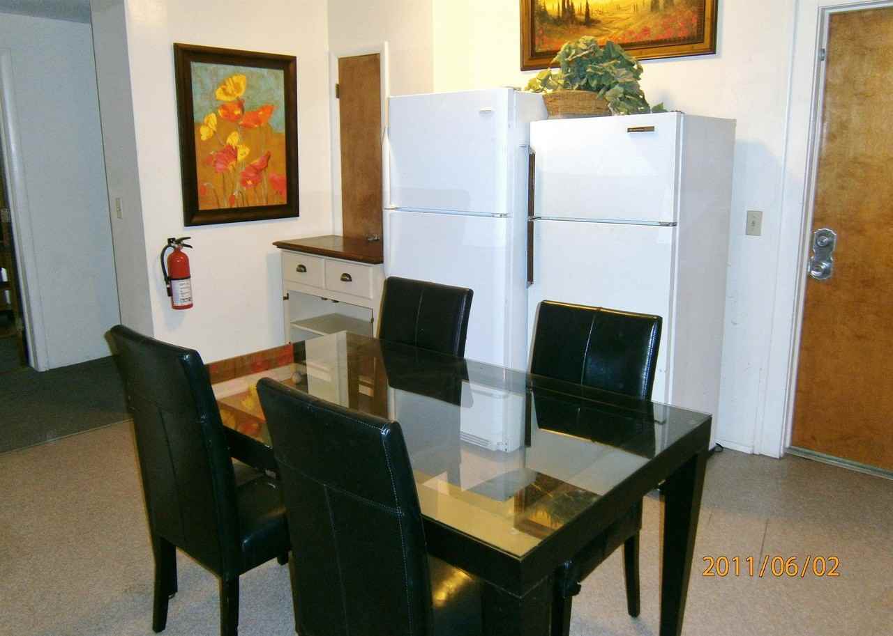 205 Williams St - Photo 3 of 10