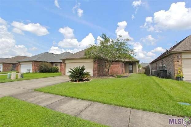 9039 Lake Mist Avenue - Photo 4 of 11