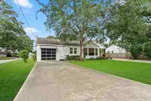 2154 Edinburgh Ave - Photo 1 of 1