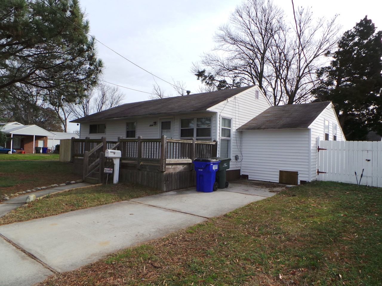 8144 Halprin Dr - Photo 3 of 11