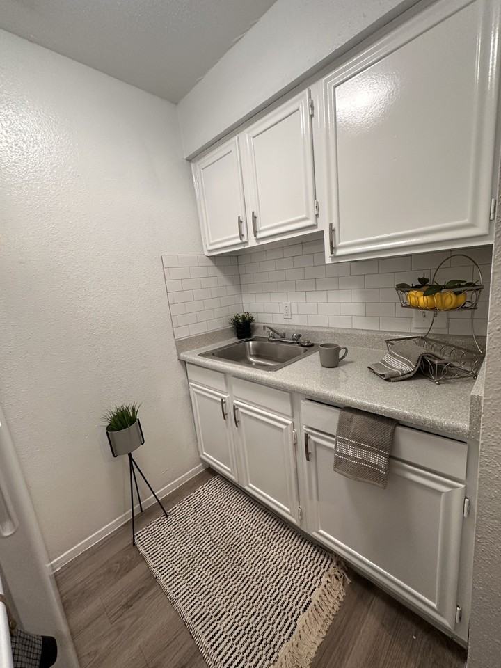 Arlington Place - SI LLC - Photo 2 of 60