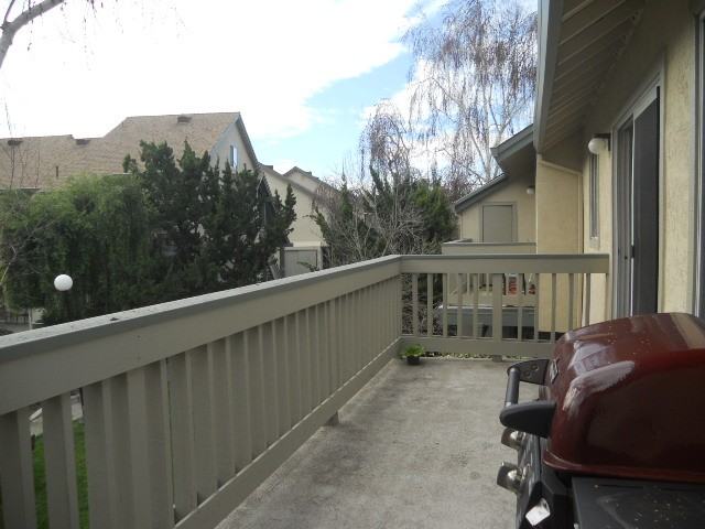 1072 Summerplace Dr - Photo 3 of 8