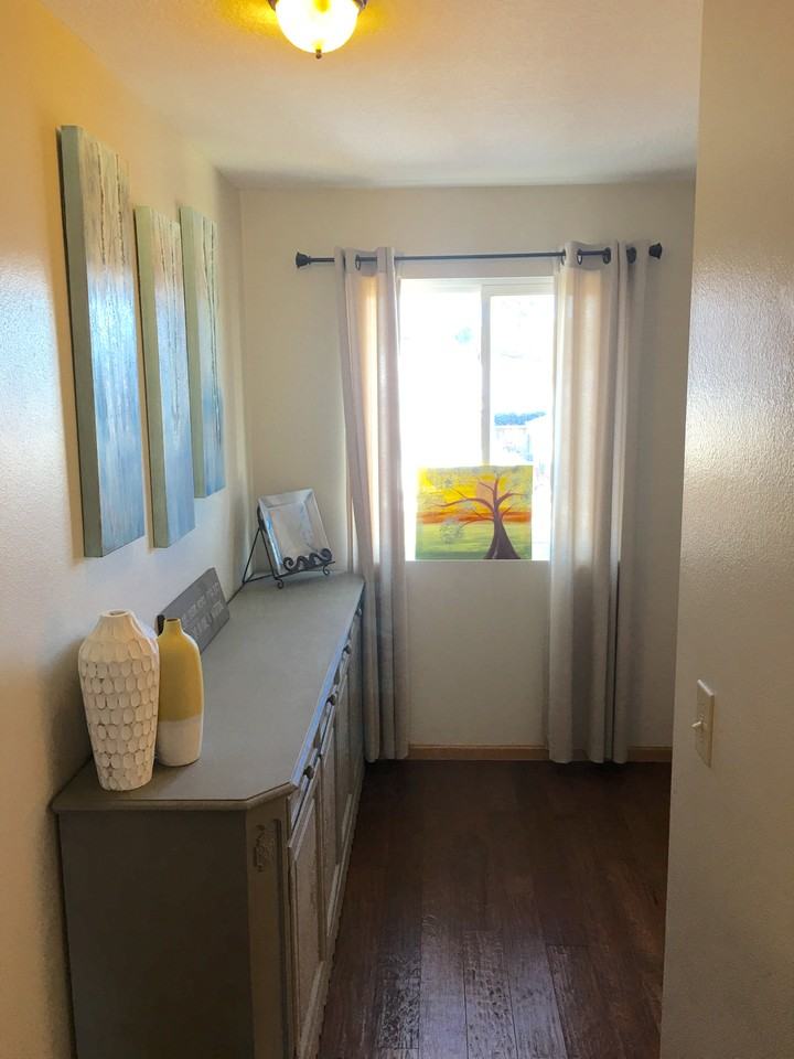 230 Powderhorn Ct - Photo 3 of 13