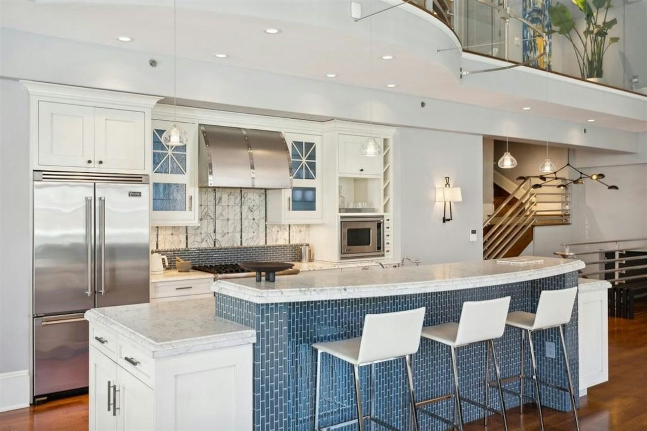 313 1st St #PH - Photo 5 of 16