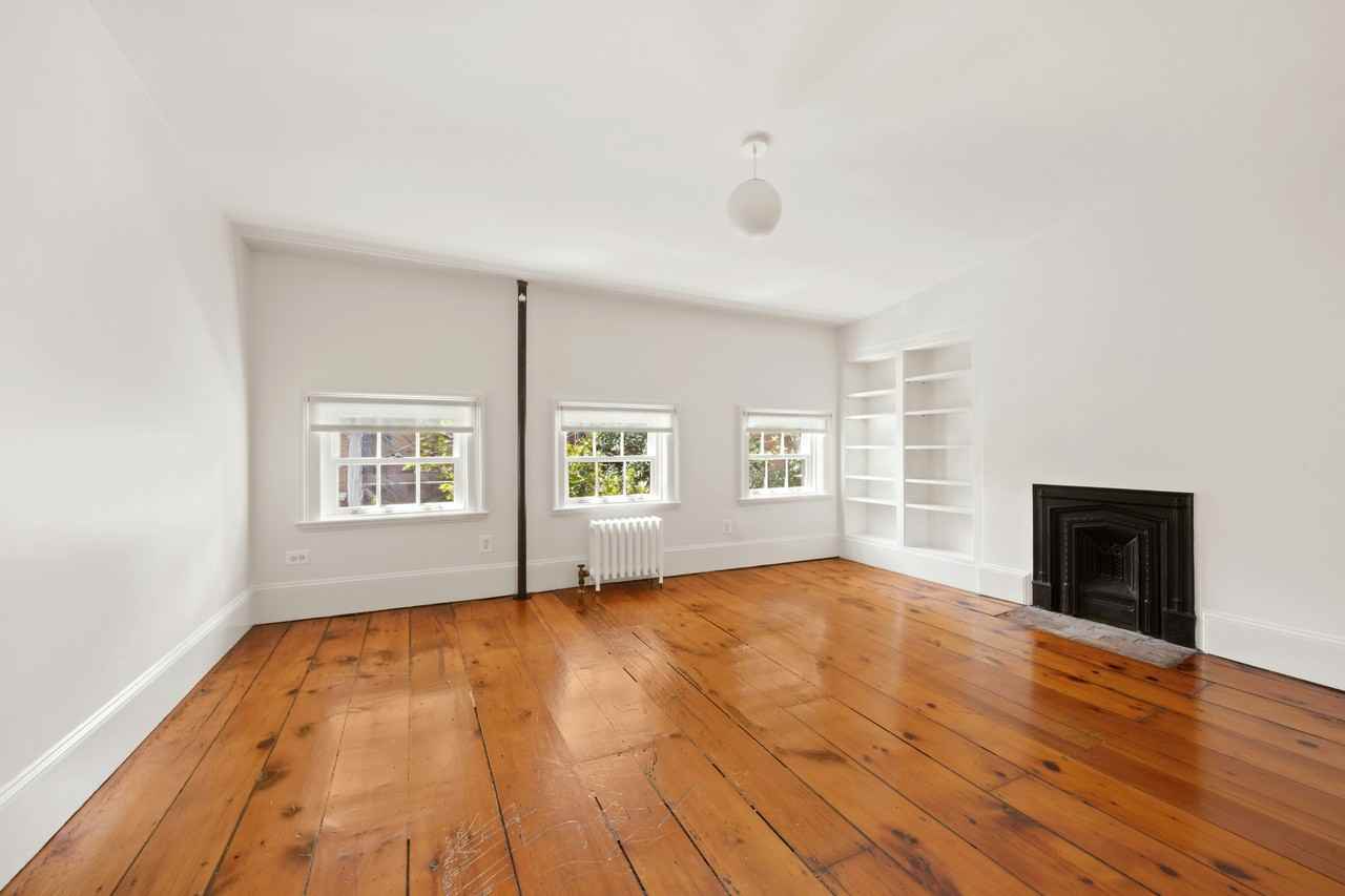 30 Bethune St #2 - Photo 6 of 11