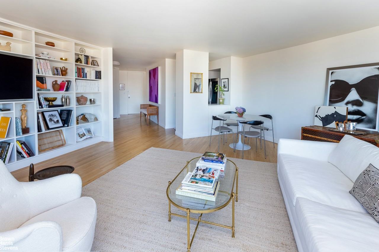 40 E 94th St #21G - Photo 2 of 10