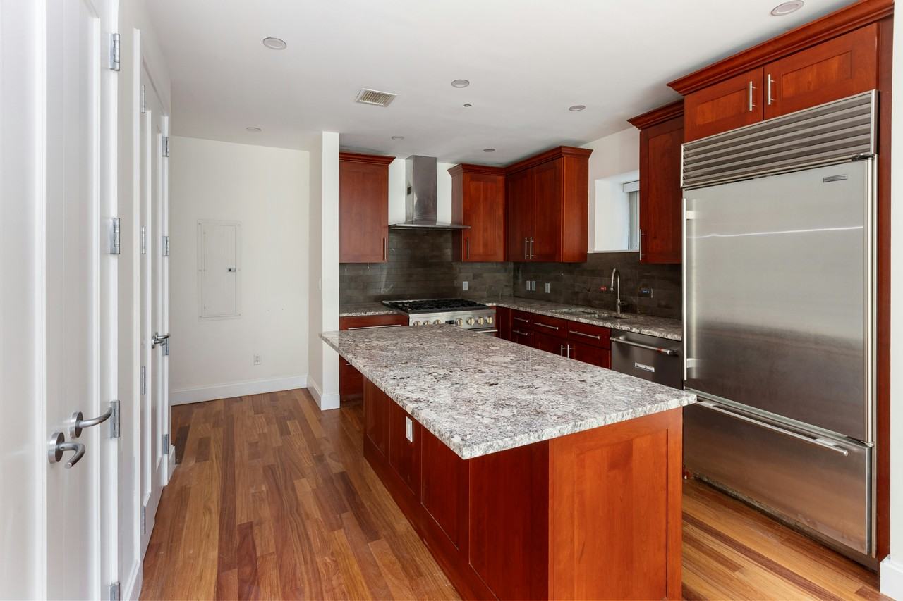 3220 Arlington Ave #3B - Photo 6 of 20