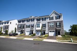 featured image of 829 Pecan Rd