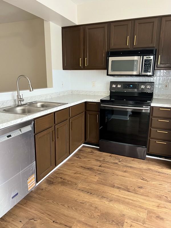 950 Perdue St - Photo 2 of 10