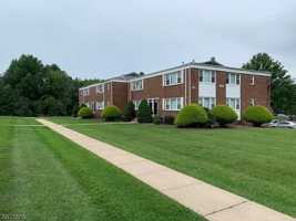 featured image of 4 Dartmouth Ave #3B